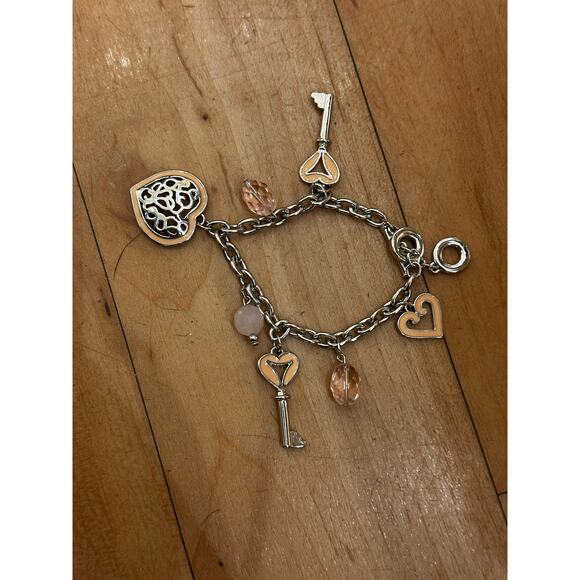 Key to Your Heart Valentine Love Charm Bracelet - Picture 4 of 7